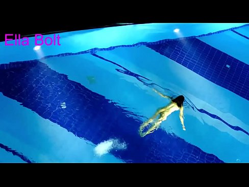 ❤️ Nuk mund të ndalem së shikuari, bjondja e re u kap duke notuar nudo në pishinën resort ELLA BOLT ❤️ Video qij në sq.javarchive.top ﹏